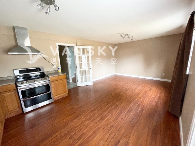 250503162839_living room.jpg